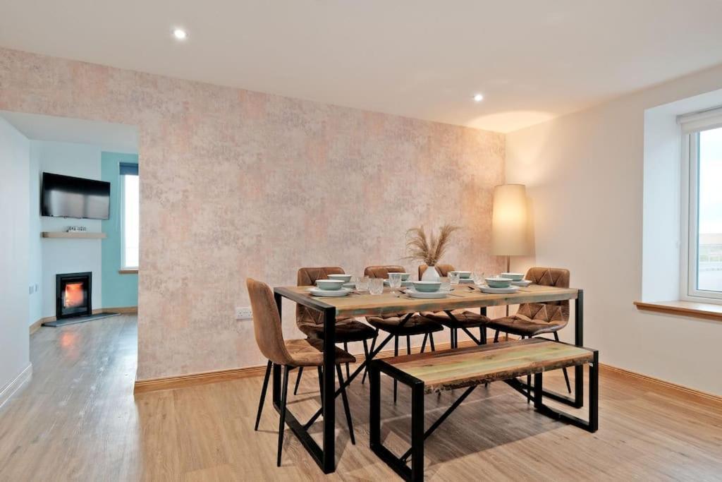 Cliff Top Cottage With Sea Views Portknockie Екстериор снимка