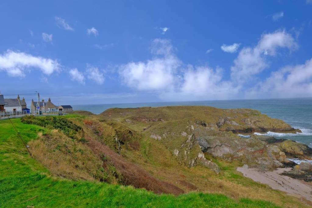 Cliff Top Cottage With Sea Views Portknockie Екстериор снимка